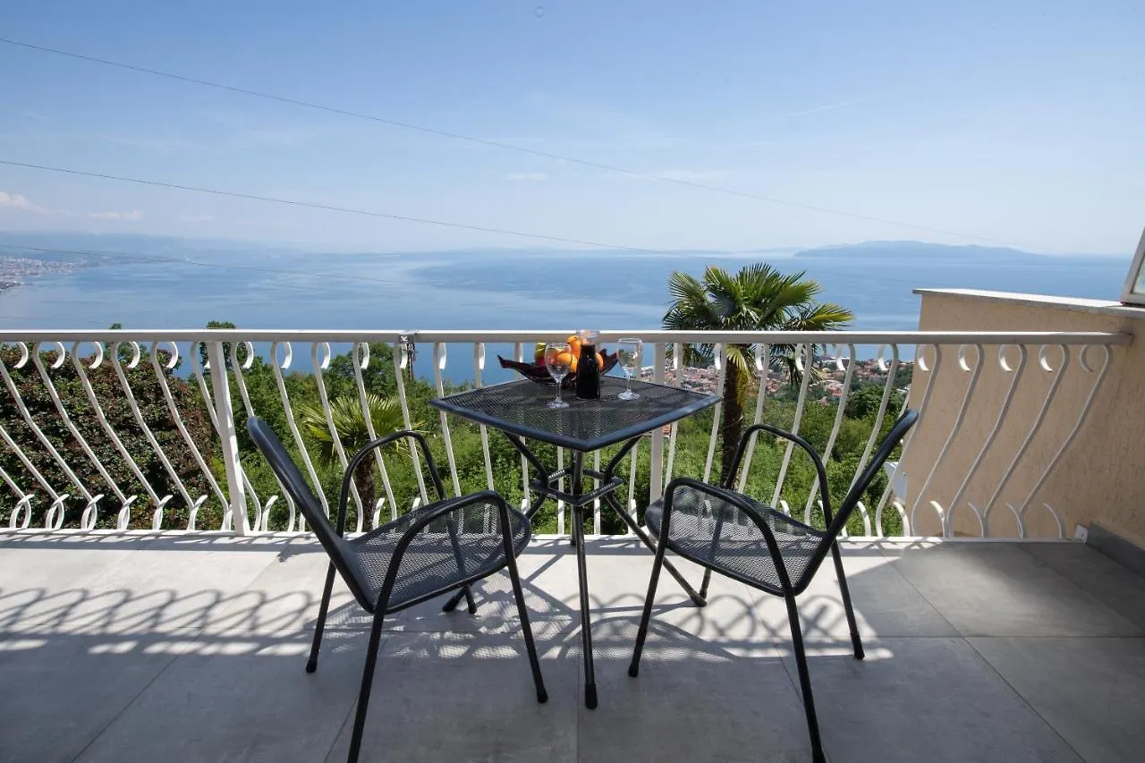 Bela Vista 5 Rustikales Appartement Volosko